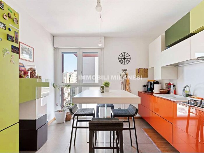 Appartamento con 6 locali in affitto in viale Cassala, Navigli Darsena, Milano