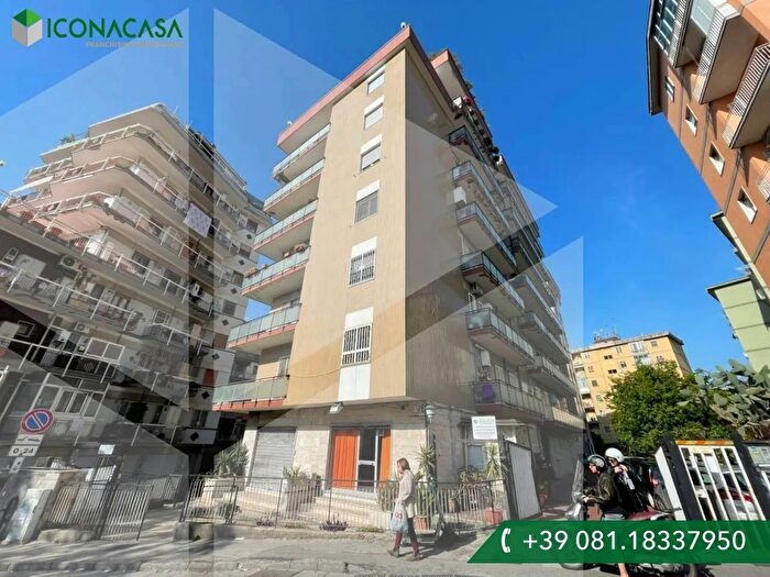 Appartamento monolocale in vendita in Via San Giacomo dei Capri, Napoli