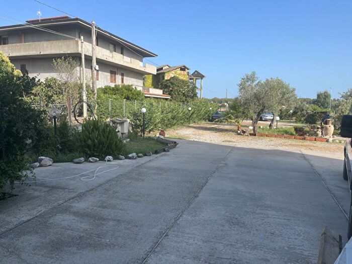 Appartamento con 5 locali in affitto in Via Procida, Sellia Marina
