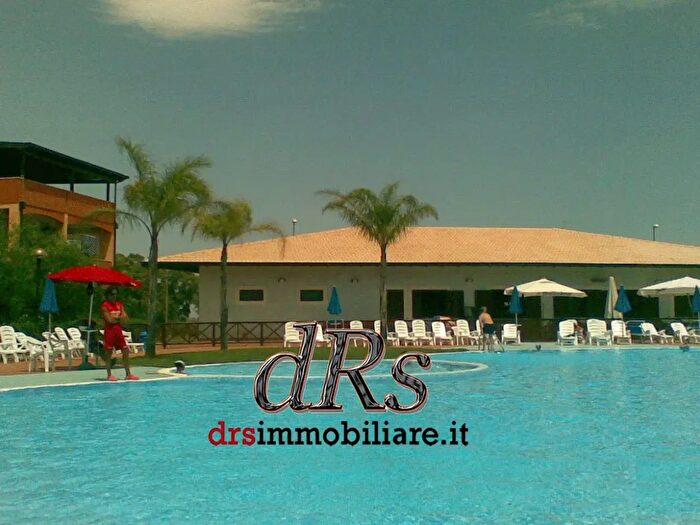 Appartamento trilocale in vendita in Viale Nausicaa, Pisticci