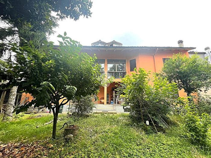 Casa quadrilocale in vendita in Via Milano, Spinadesco