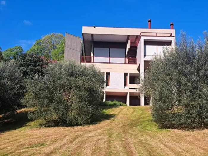 Casa con 6 locali in vendita in Via Giuseppe Garibaldi, Signa