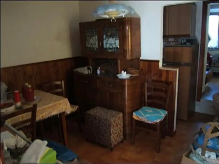Casa con 8 locali in vendita in Pescia