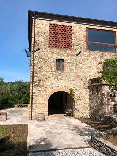 Casa quadrilocale in affitto in Massarosa