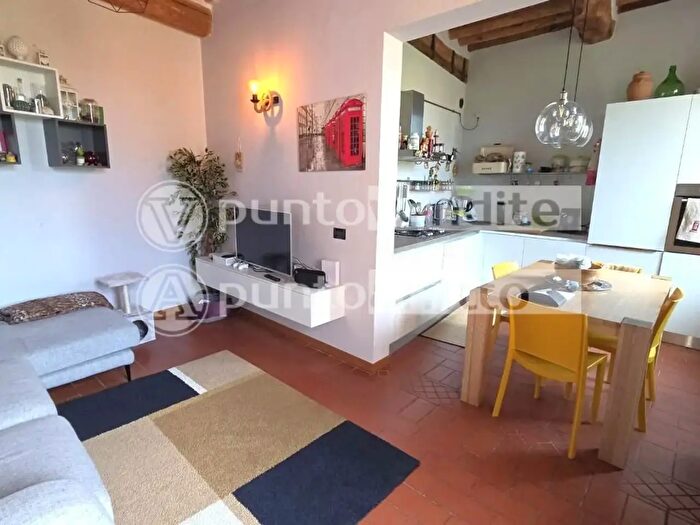 Appartamento quadrilocale in vendita in Eresa Bandettini, Lucca