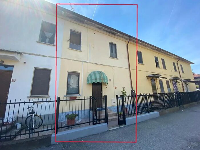 Casa trilocale in vendita in Via Rovelleto, Gambolo