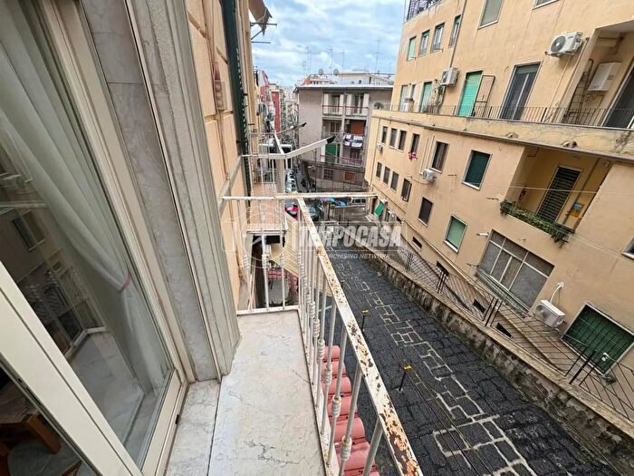 Appartamento monolocale in vendita in Via Eduardo Massari, Napoli