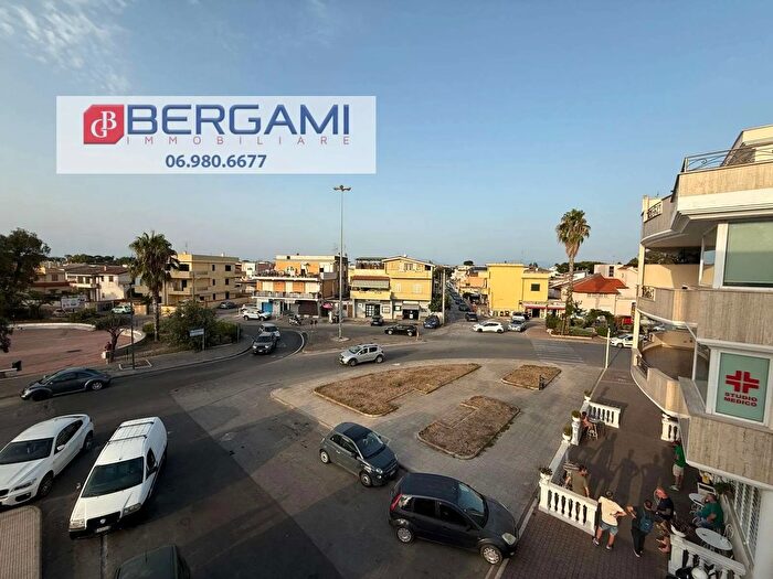 Appartamento quadrilocale in vendita in Via San Giacomo, Nettuno