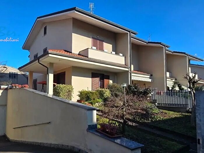 Casa quadrilocale in vendita in Via Bindellera, Brugherio