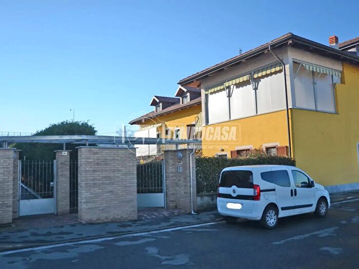 Appartamento trilocale in vendita in Via Braida, Brandizzo