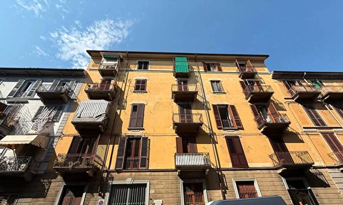 Appartamento bilocale in affitto in Via Bra Torino, Torino