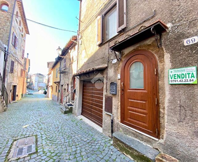 Appartamento bilocale in vendita in Via Carlo Alberto, Valentano