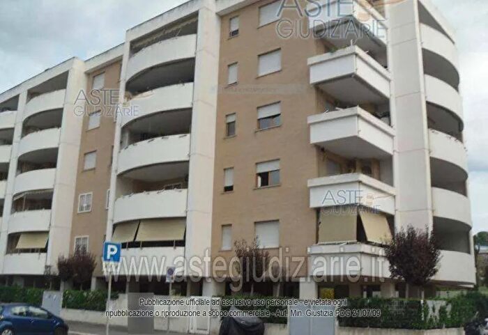 Appartamento bilocale in vendita in Via Luciano Conti, Roma