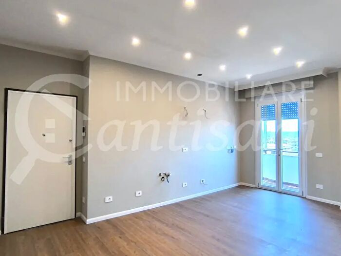 Appartamento trilocale in vendita in Piazza Valdelsa, Firenze