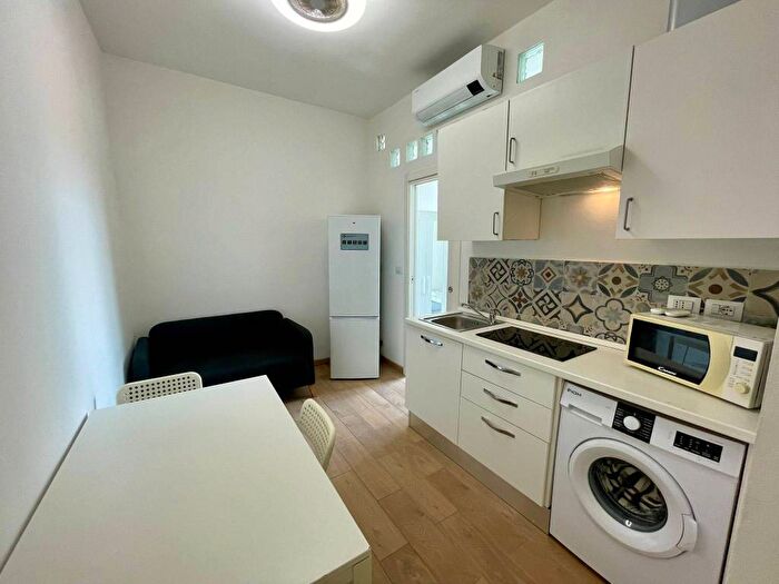 Appartamento trilocale in affitto in Via Giulio Carcano, Pezzotti Meda, Milano