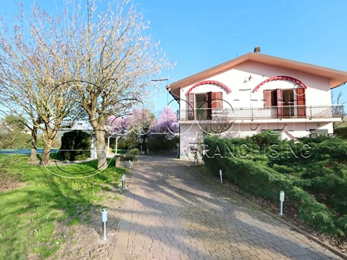 Casa con 10 locali in vendita in Via Coronella, Poggio Renatico