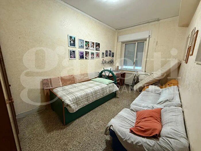 Appartamento con 5 locali in affitto in Via Anile, Catanzaro