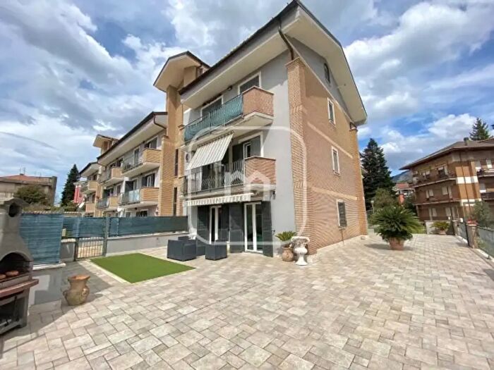 Appartamento bilocale in vendita in Viale Pio XII, Cave