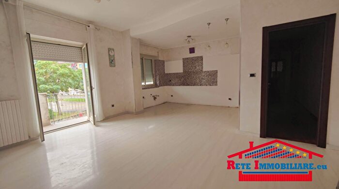 Appartamento quadrilocale in affitto in Via Saverio Albo, Cosenza