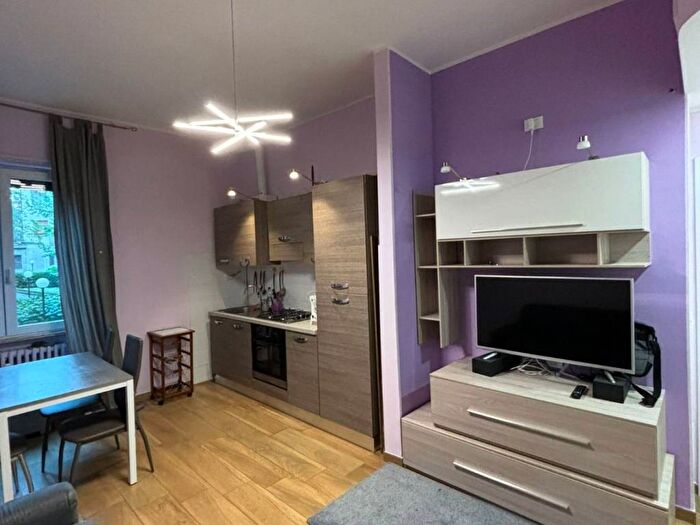 Appartamento monolocale in affitto in Via Curio Dentato, Giambellino, Milano