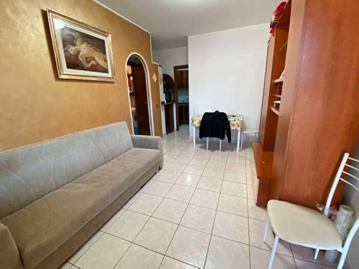 Appartamento bilocale in affitto in via Lago di Como a, Campo Ascolano Villaggio Tognazzi, Pomezia
