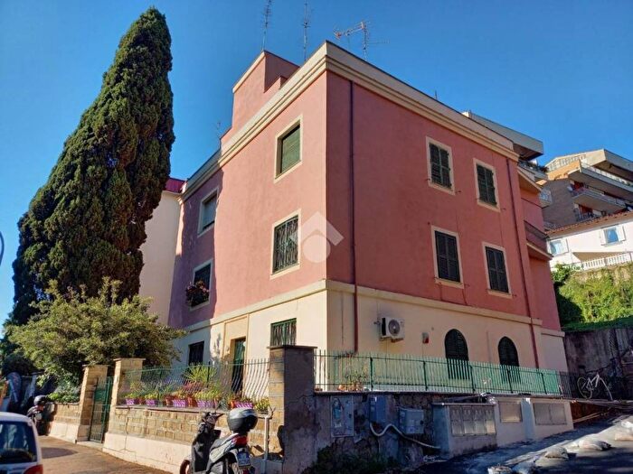 Appartamento bilocale in affitto in Via degli Orti della Farnesina, Vigna Clara Vigna Stelluti, Roma