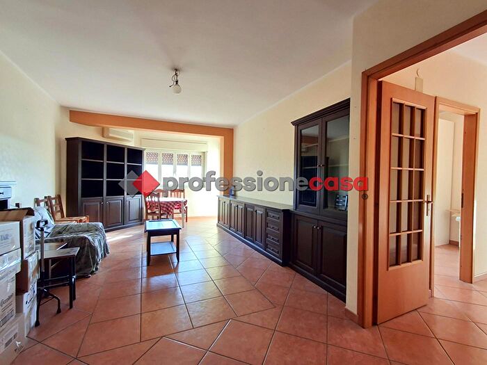 Appartamento quadrilocale in vendita in Viale San Teodoro, Catania