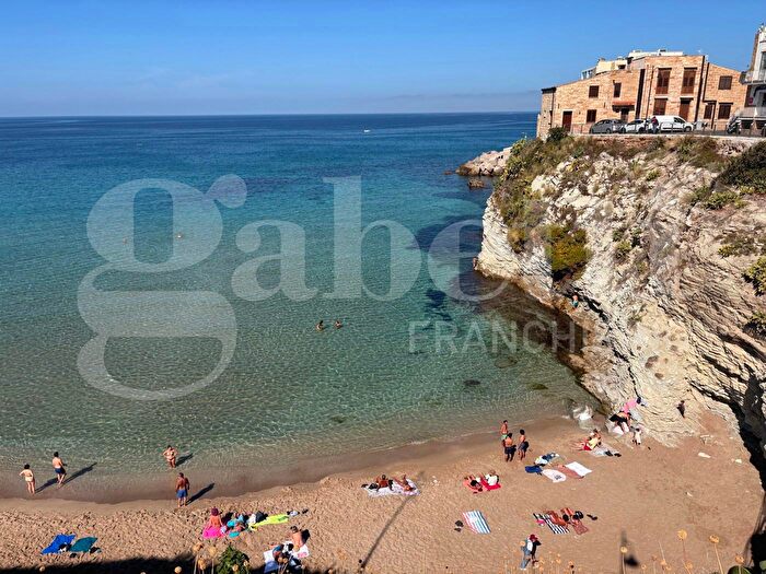 Appartamento trilocale in vendita in Via Benedetto Saputo, Terrasini