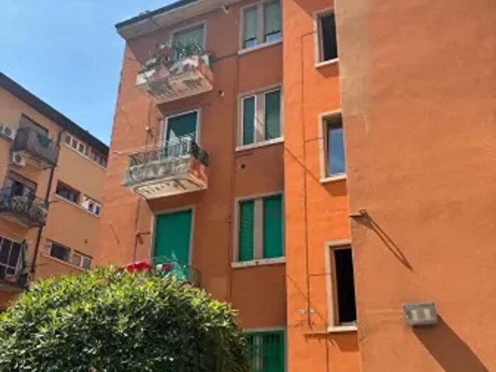 Appartamento bilocale in vendita in Via Gianicolo, Milano