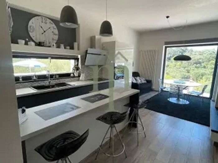 Casa con 6 locali in vendita in Cisternino