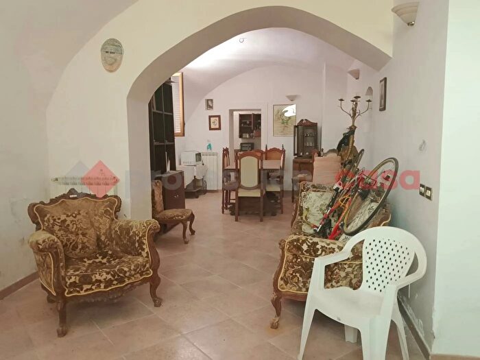 Appartamento bilocale in vendita in Via San Donato Snc, Galluccio