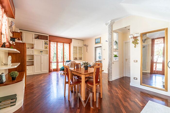 Casa quadrilocale in vendita in Via Francesco De Sanctis, Milano