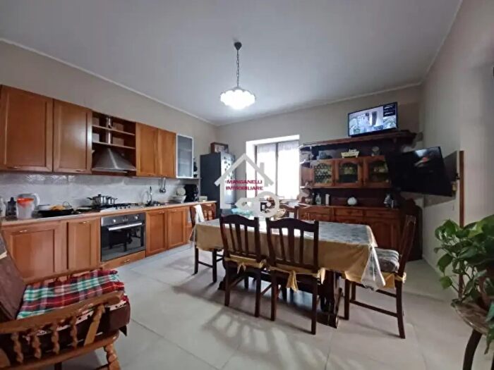 Casa con 6 locali in vendita in Contrada Palombe, Agropoli