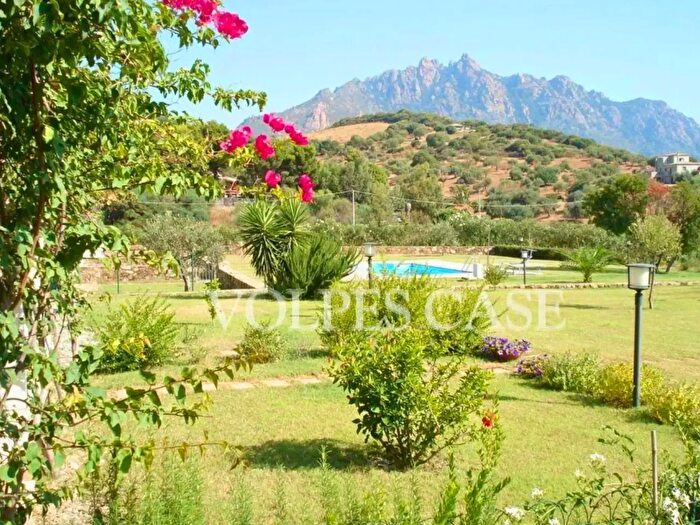 Casa quadrilocale in vendita in Abba Urci, Tertenia