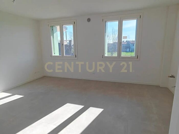 Appartamento trilocale in vendita in Via Toffanelle Nuove, Zevio