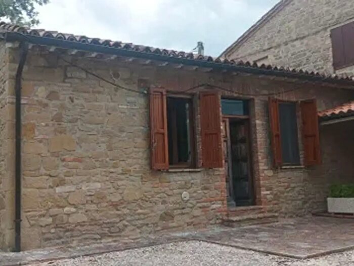 Casa trilocale in vendita in Frazione Sterpeto a, Assisi