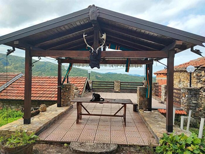 Casa quadrilocale in vendita in Novi Via Verdi Arquata Scrivia Tortona Lcitalia, Cabella Ligure