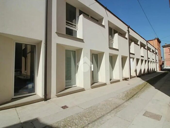 Appartamento monolocale in vendita in Via Emilia Est, Parma