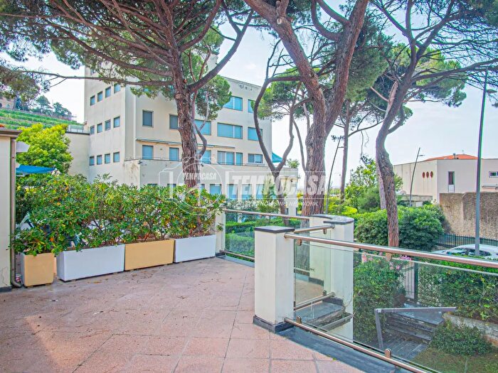 Appartamento quadrilocale in vendita in Via William Burgo, Moneglia