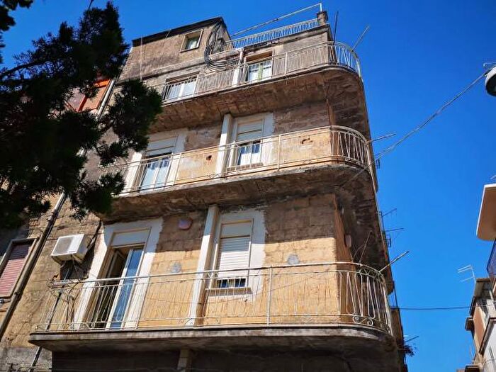 Casa quadrilocale in vendita in Via Rovereto, Lentini