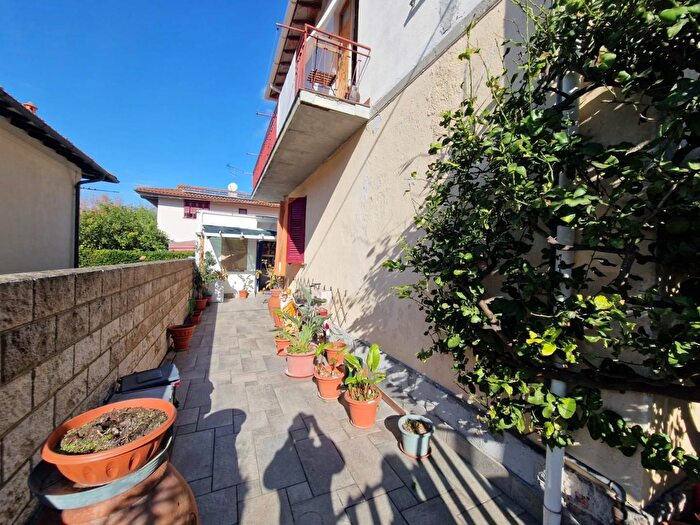 Casa quadrilocale in vendita in Rosignano Marittimo