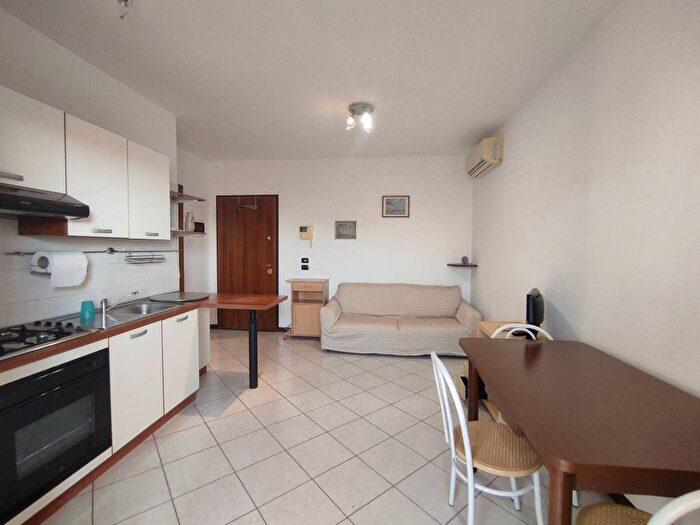 Appartamento bilocale in affitto in Centro, Quarto dAltino