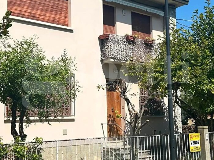 Casa quadrilocale in vendita in Via XXV Aprile, Riolo Terme