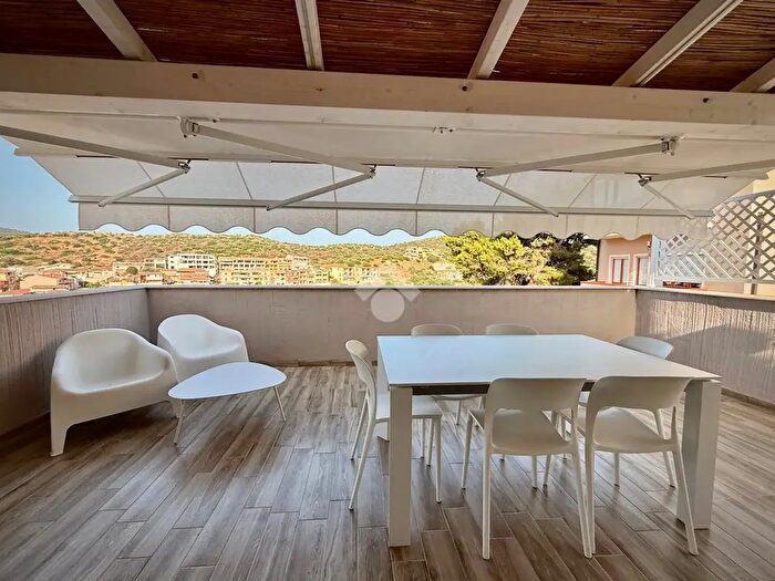 Appartamento trilocale in vendita in Via Emilio Lussu, Villasimius