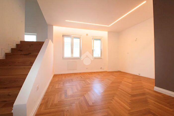 Casa trilocale in vendita in Vico Famiglia Cassella, Lucera