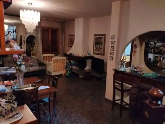 Casa quadrilocale in vendita in Via Giacomo Matteotti d, Castelnuovo Rangone