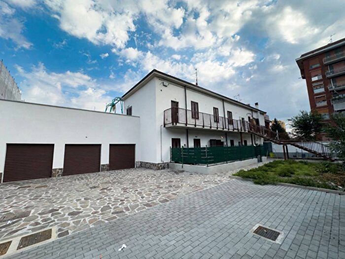 Appartamento trilocale in vendita in Via Verbano, San Giuseppe, Monza