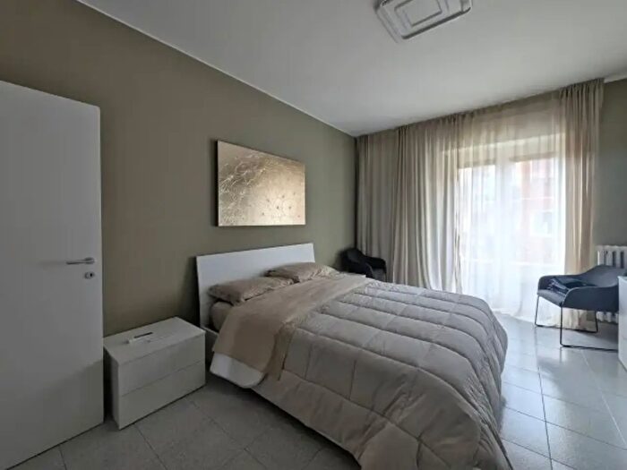 Appartamento bilocale in affitto in Via Caccialepori, Milano