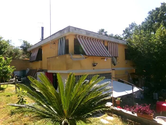 Casa quadrilocale in vendita in Via dei Mughetti, Anzio