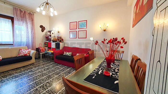 Appartamento quadrilocale in vendita in Via Aurelia Nord, Viareggio